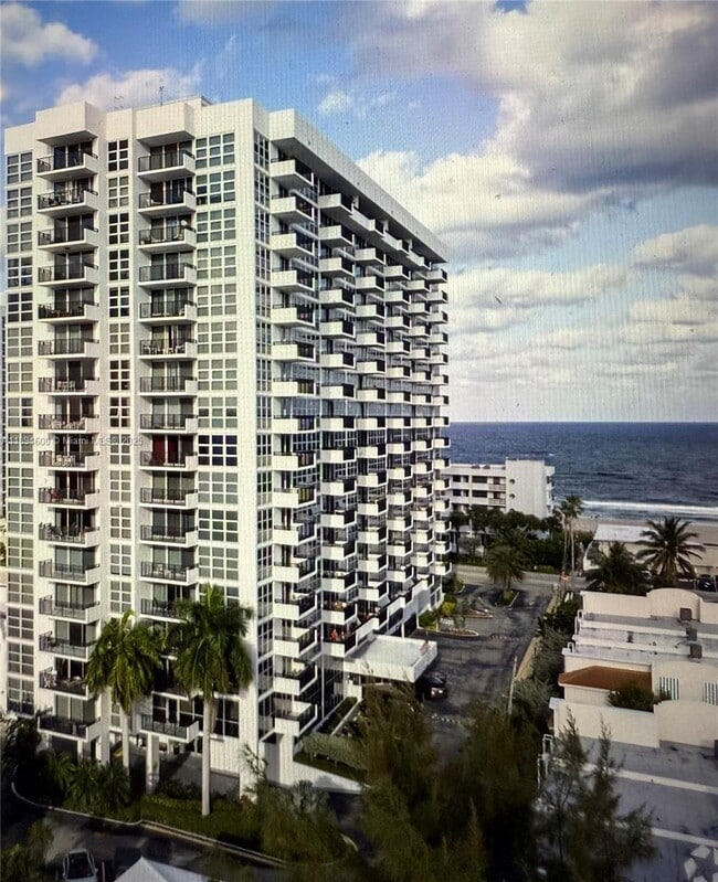 Photo - 525 N Ocean Blvd Unidad 920