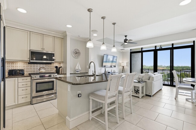 Building Photo - 9123 Strada Pl