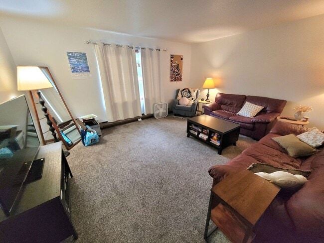 1128 State St Unit 1