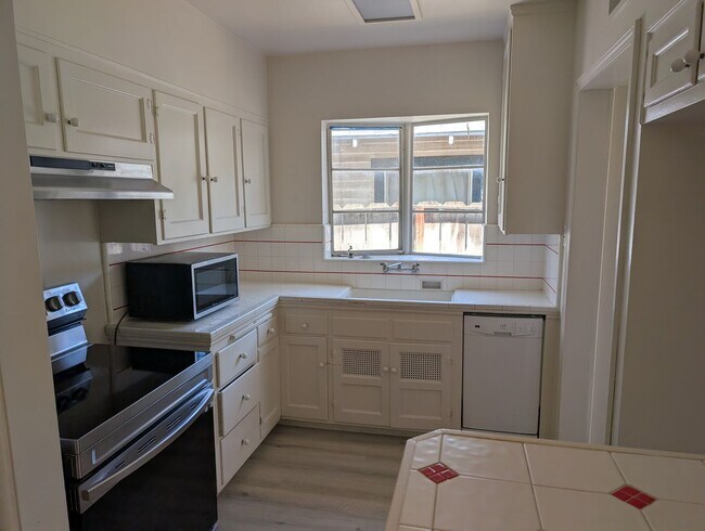 Photo - Taylor Wheeler built Fresno High Area home offering wonderful amenities + separate 1 bedroom suite.