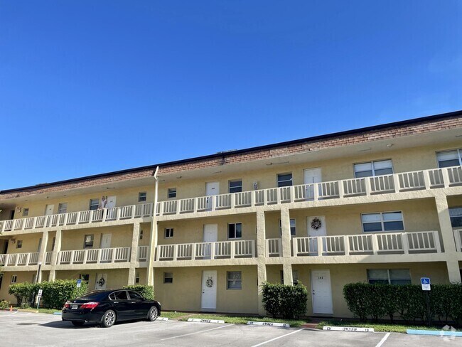 Building Photo - 3500 SW Natura Blvd Unit 304 Rental