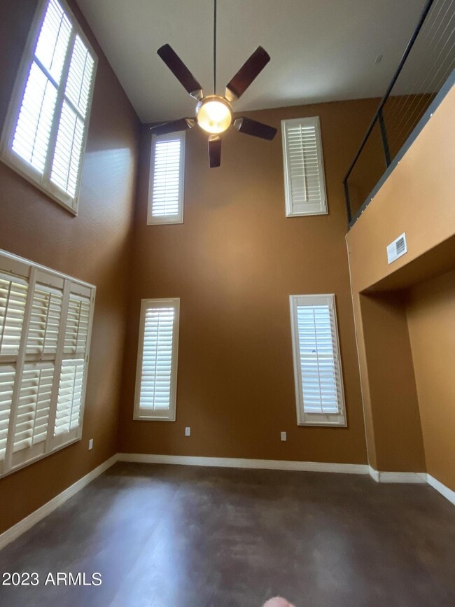 Photo - 615 E Portland St