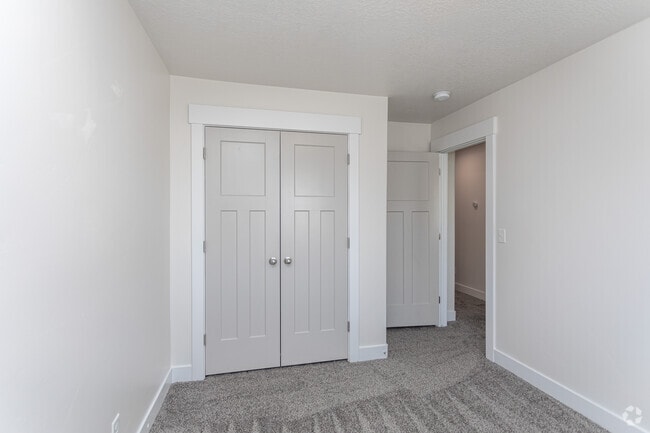 3BR, 2.5BA - 1,521SF - Third Bedroom