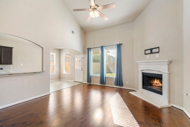 8711 Alicia Dr