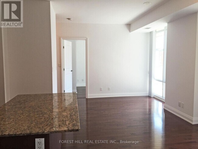 Photo - 1 Bedford Rd Unit 716