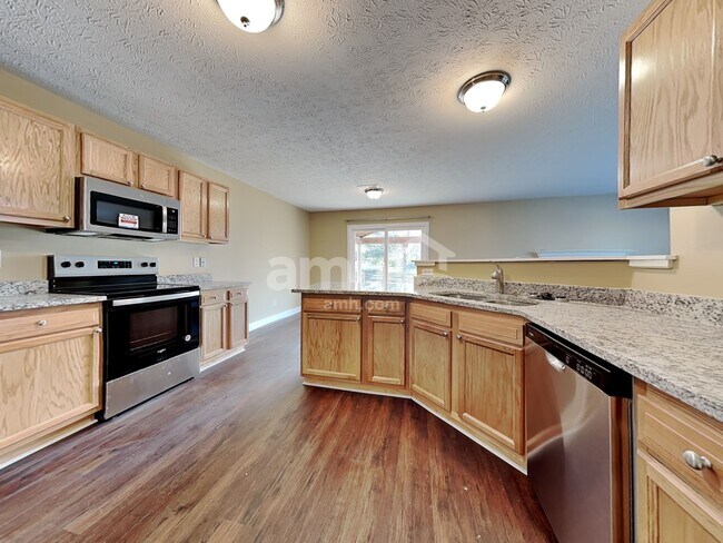 Photo - 327 Hartford Ct