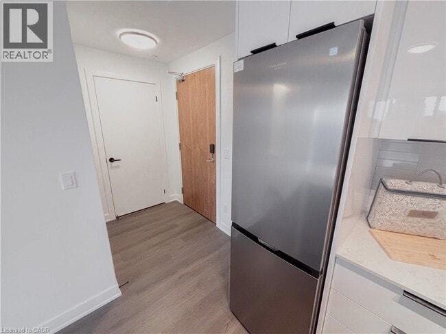 Photo - 25 Wellington St S Unité 1602