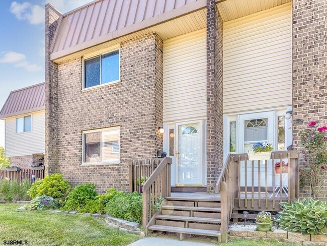 Photo - 801 Dudley Ct Unit 1402