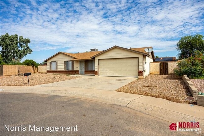 Building Photo - 1232 E Avenida Grande Rental