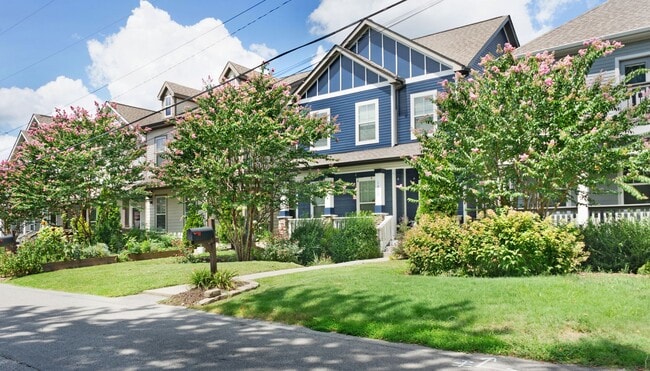 Charming FURNISHED East Nashville Home-181... - Charming FURNISHED East Nashville Home-181...