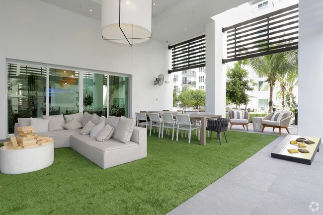 10X Fort Lauderdale