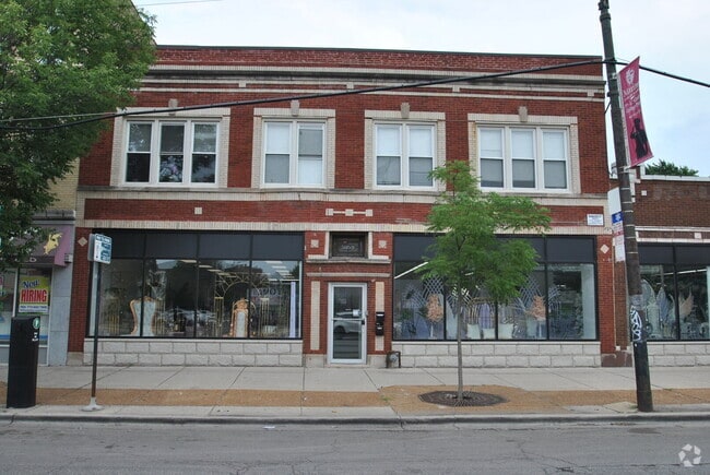 Building Photo - 3819 W Fullerton Ave Rental