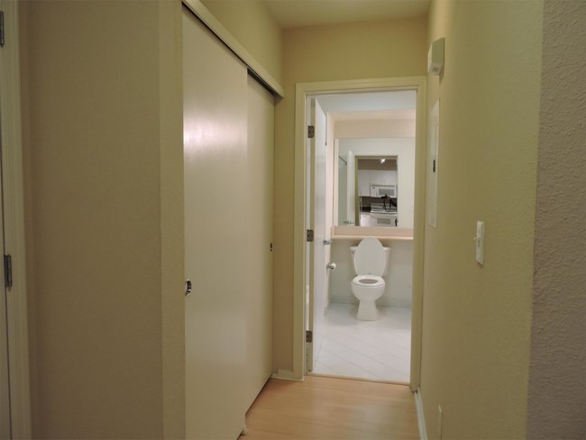8200 Oceanview Terrace