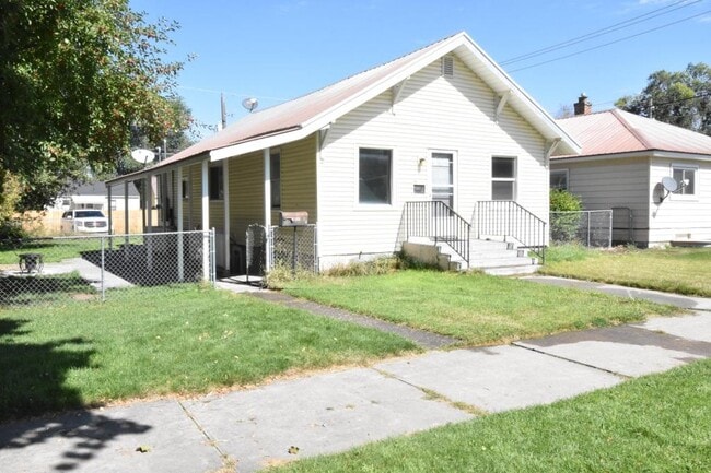 Building Photo - 485 10th St Rental