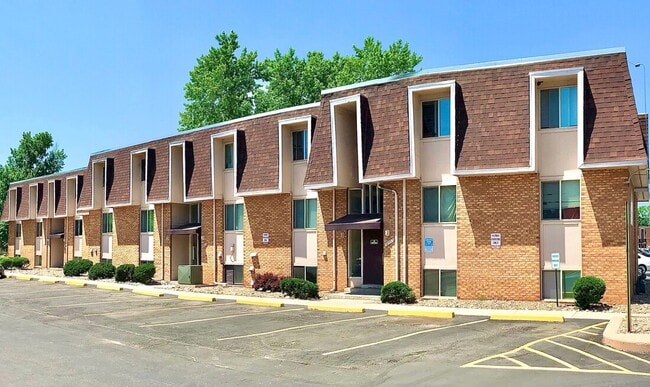 Building Photo - 11051 W 63rd Pl Unit #11051