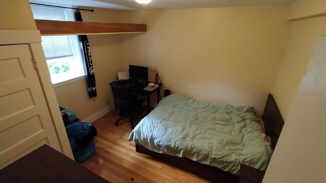 Photo - 156 Magazine St Unit 2
