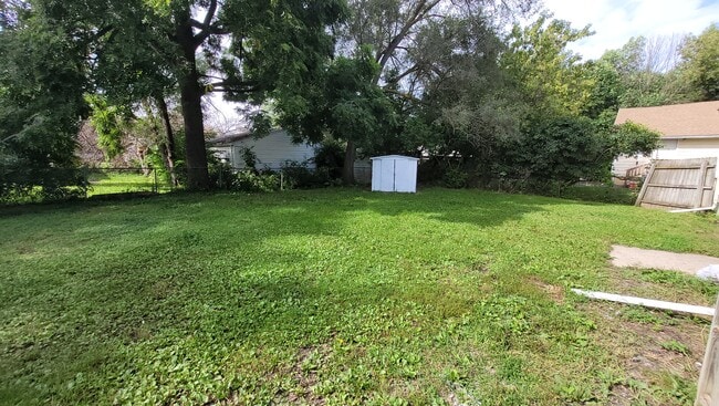 Photo - 1105 Waldman Ave