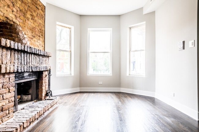 Photo - 1435 N Washtenaw Ave Unit 1