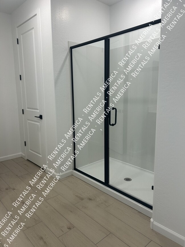 Photo - 5612 W Buist Ave