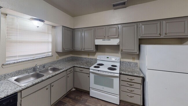 Photo - Carroll Duplex