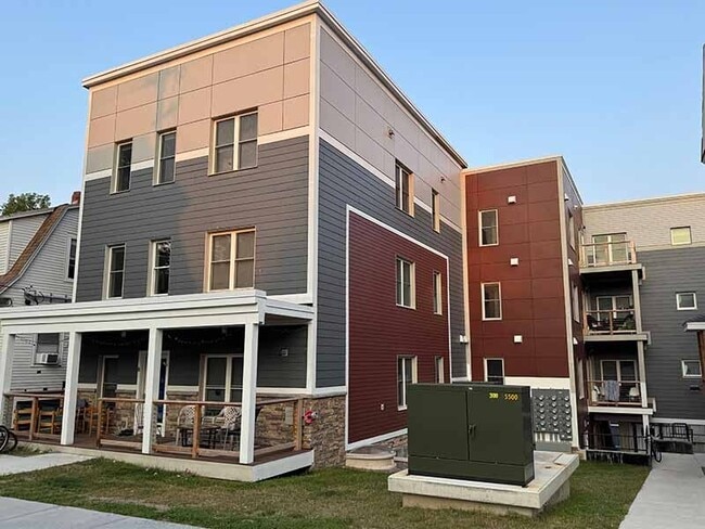 Building Photo - 15 Hungerford Terrace Unit 11
