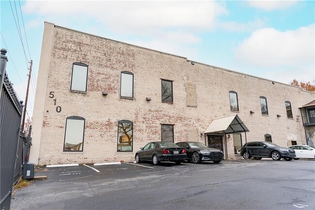 Photo - 510 Whitehall St SW Unit 201
