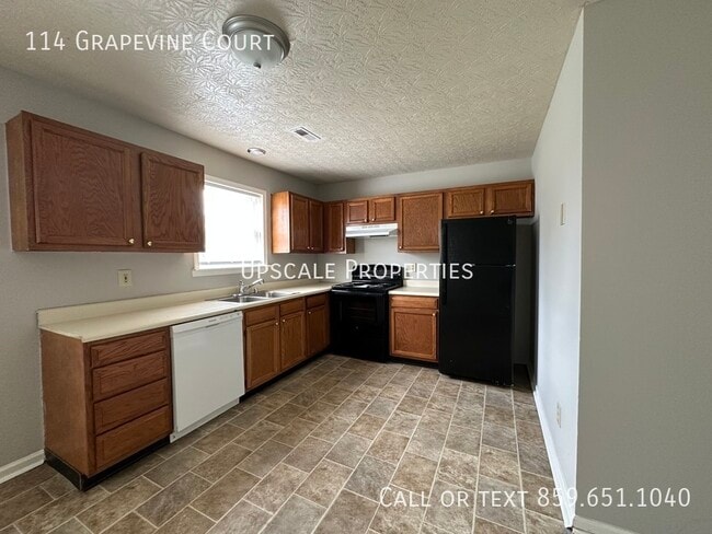 Photo - 114 Grapevine Ct