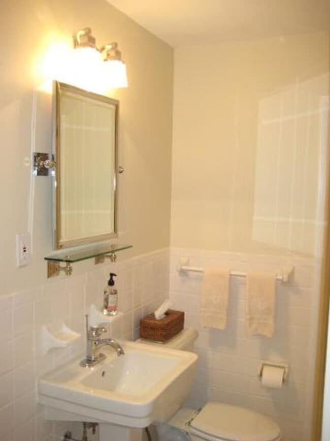 Photo - 108 E Burnam Rd Unit A