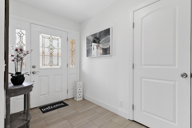 5 Majorca Dr
