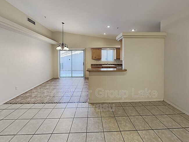 Photo - 2790 Palisades Dr