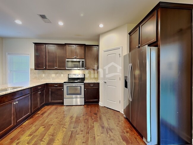 Photo - 232 Lanier Pl