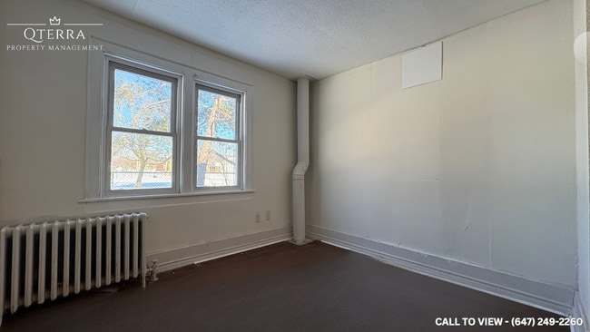 Photo - 200 Chaffey St