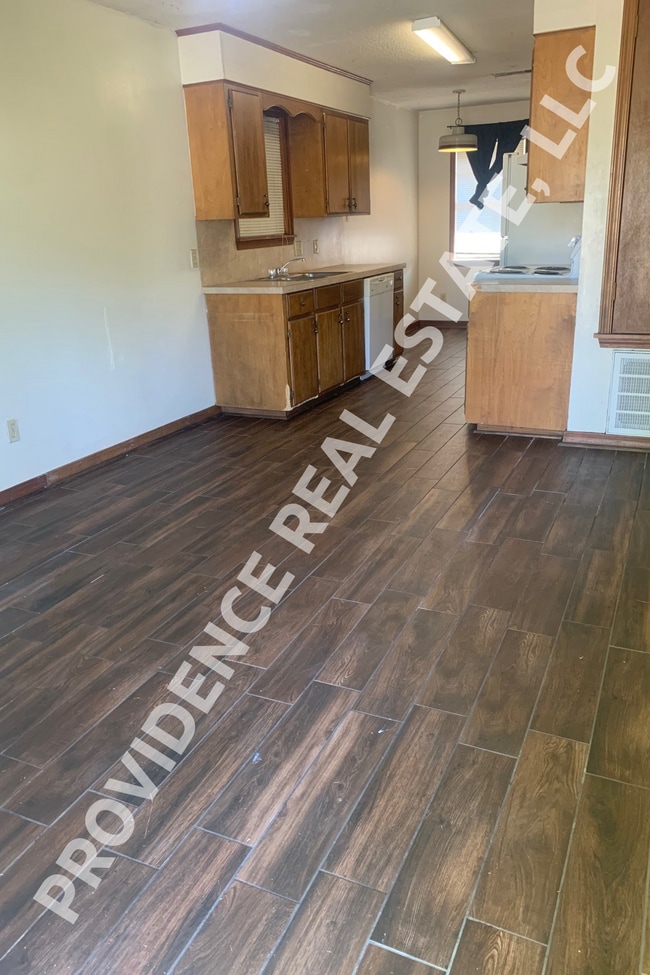 Photo - 1000 Sybil Dr