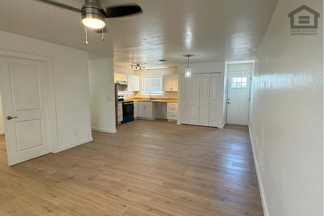 Photo - 1455 E Taylor St Unit 1455 E Taylor St 3