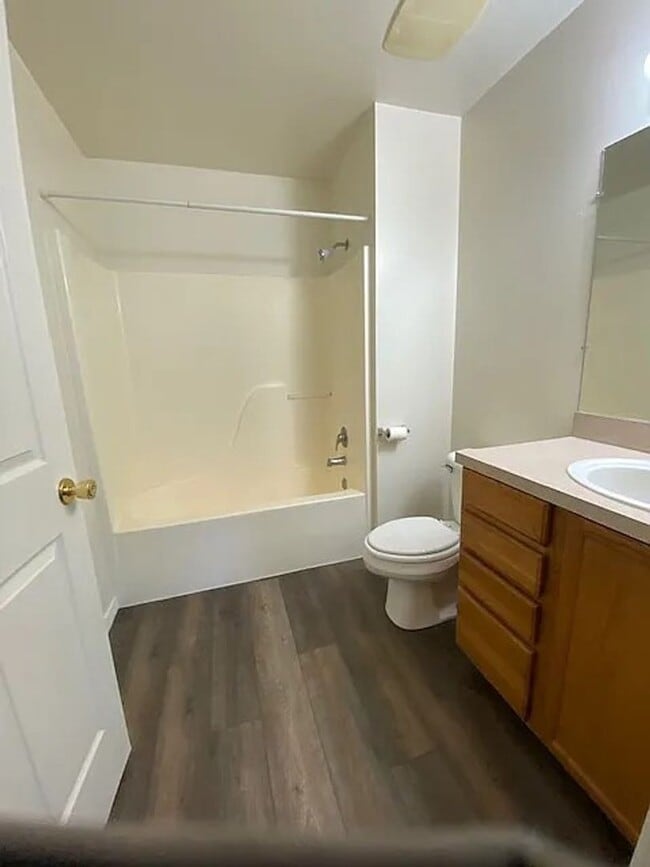 Photo - 839 S Division St Unidad 1