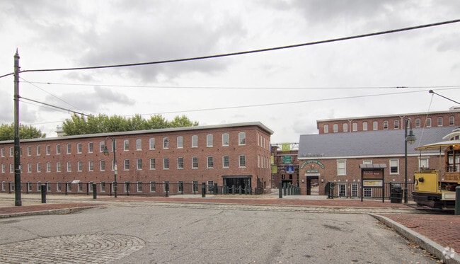 Photo - Boott Cotton Mills West