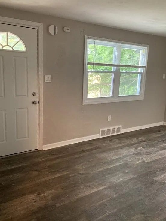 Photo - 401 Johnston Rd