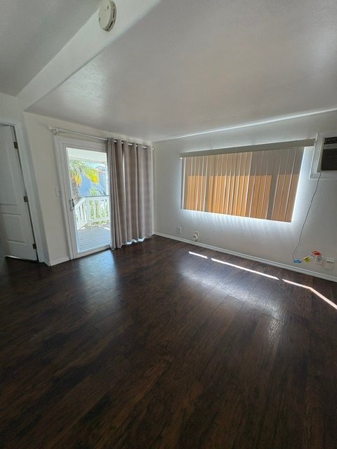 435 E Gardena Blvd