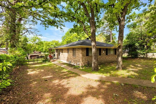 111 Island Park Dr