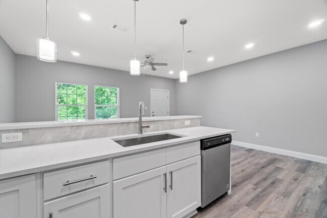 Photo - 108 Don Bishop Rd Unit 6-3