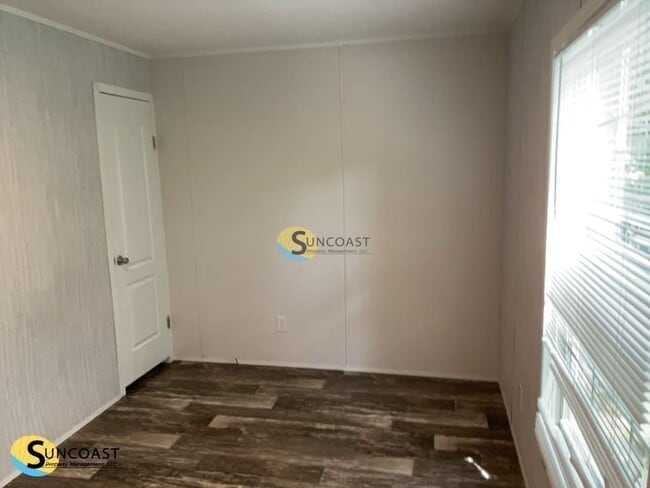 Photo - 14209 Lyle Rd