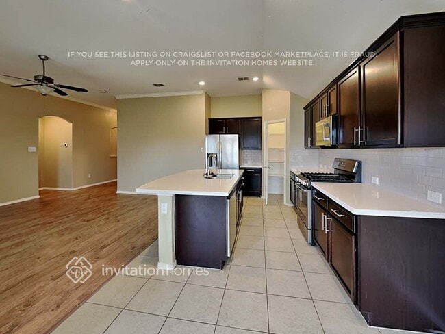 Photo - 517 Saguaro Dr