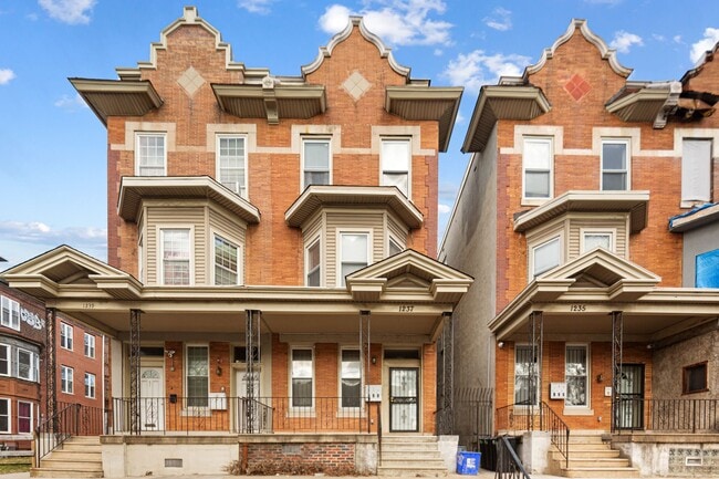 Building Photo - 1237 W Allegheny Ave Unit 1