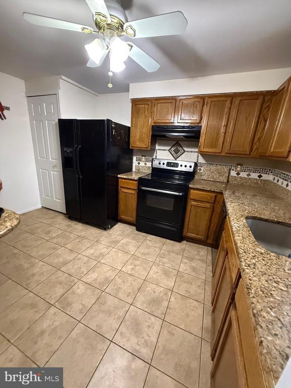 Photo - 6 Southall Ct