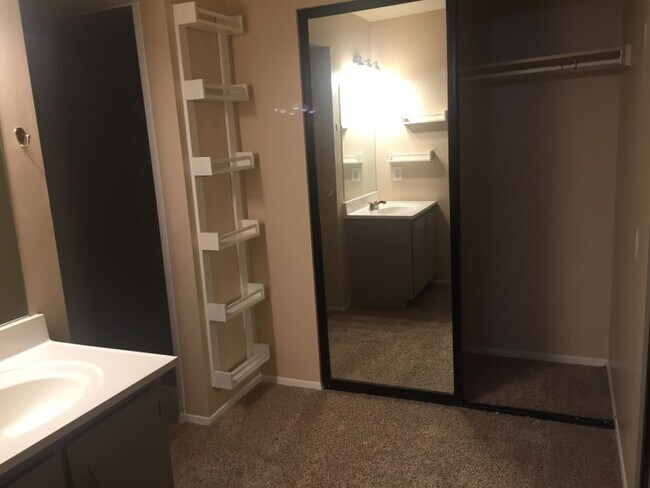 Photo - 8108 Cottonwood Hills Cir Unit # 7