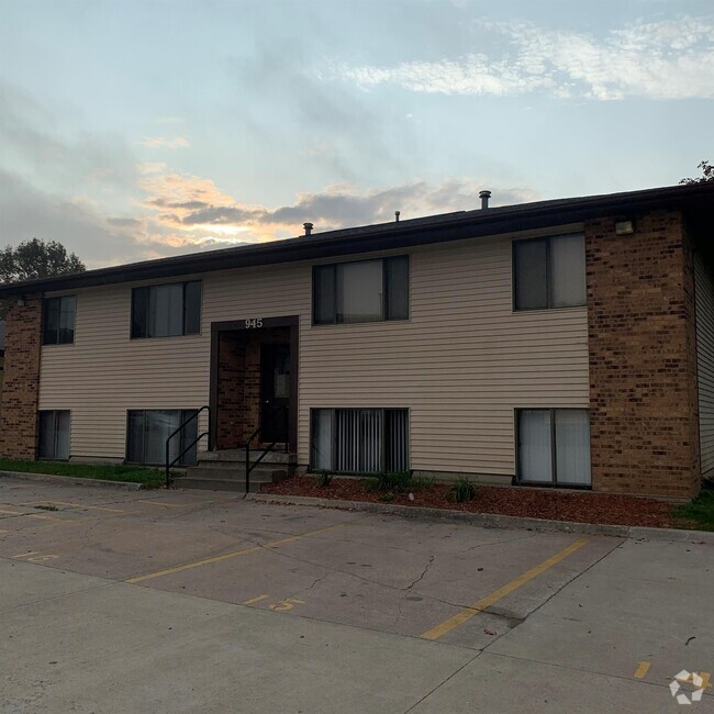 Building Photo - 945 Boston Way Unit A3 Rental