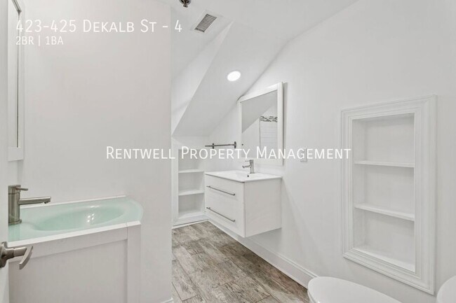 Photo - 423-425 Dekalb St-4 Unit 4