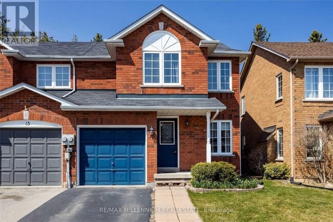Photo - 13 Dawson Crescent