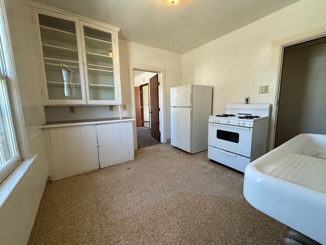 Photo - 828 S Maple Ave Unit Apt. C