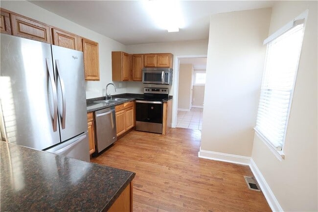 Photo - 2561 Eastwood Dr